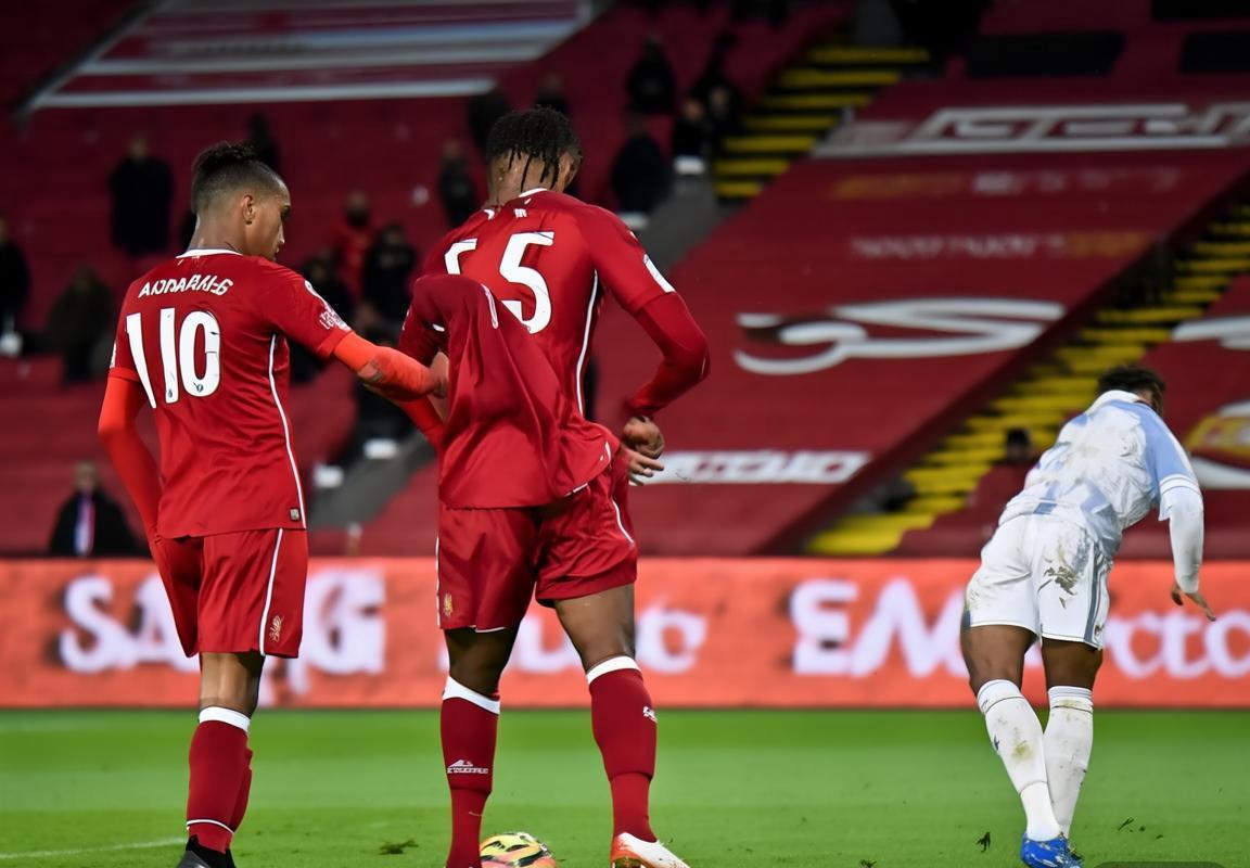 利物浦欧冠惨败安菲尔德，防线崩盘克洛普陷信任危机，新援努涅斯加克波哑火